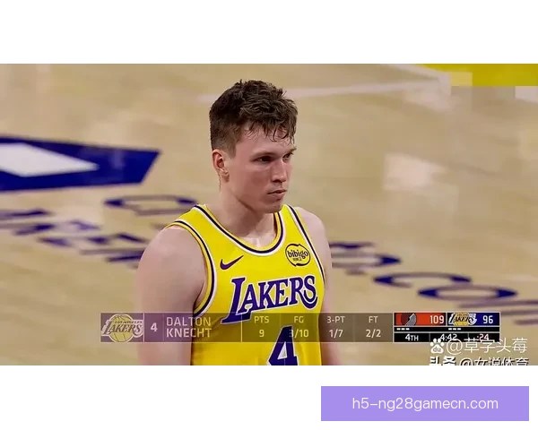 雷迪克直言防守要放权 教练组努力成关键