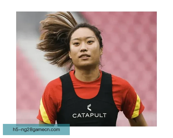 中国女足珀斯首训 唐佳丽单独训练陈巧珠缺席 中国女足珀斯首训 唐佳丽单独训练陈巧珠缺席